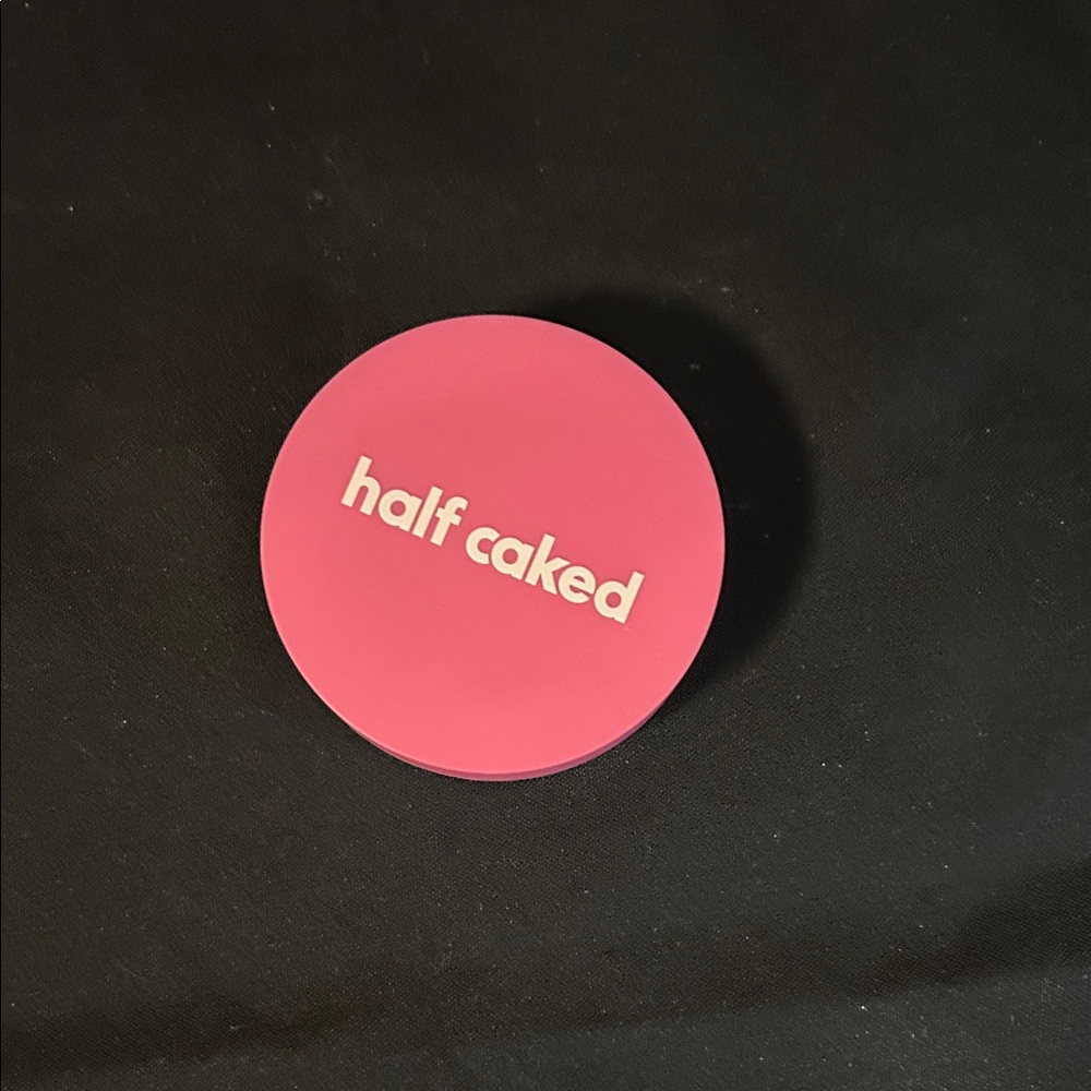 Half - Caked Translucent Setting Powder in Pink